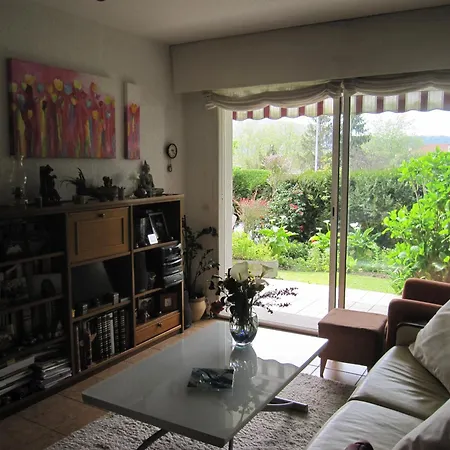 Apartamento Con Jardín *